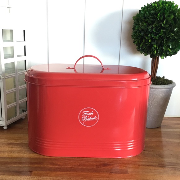 Other - Bread Box Tin with Lid (Never used) Other - Bread Box Tin with Lid (Never used)